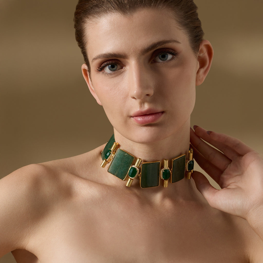 Juvaya Choker